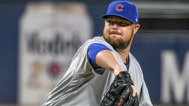 CHICAGO, IL - SEPTEMBER 26: Chicago Cubs pitcher Jon Lester (34) delivers a pitch during a Major League Baseball game between the Chicago White Sox and Chicago Cubs on September 26, 2020, at Guaranteed Rate Field, Chicago, IL.