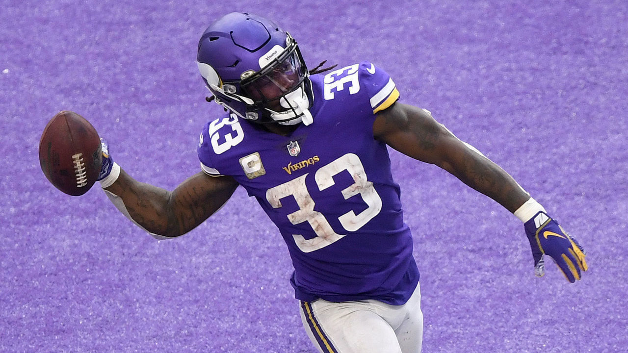 MINNEAPOLIS, MINNESOTA - NOVEMBER 08: Dalvin Cook #33 of the Minnesota Vikings runs the ball in for a touchdown against the Detroit Lions at U.S. Bank Stadium on November 08, 2020 in Minneapolis, Minnesota.