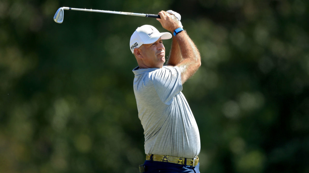 JACKSON, MISSISSIPPI - OCTOBER 03: Stewart Cink plays his shot from the fourth tee during the third round of the Sanderson Farms Championship at The Country Club of Jackson on October 03, 2020 in Jackson, Mississippi.