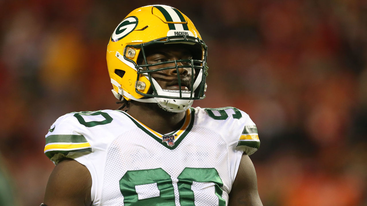 Giving Back with Montravius Adams of the Green Bay Packers