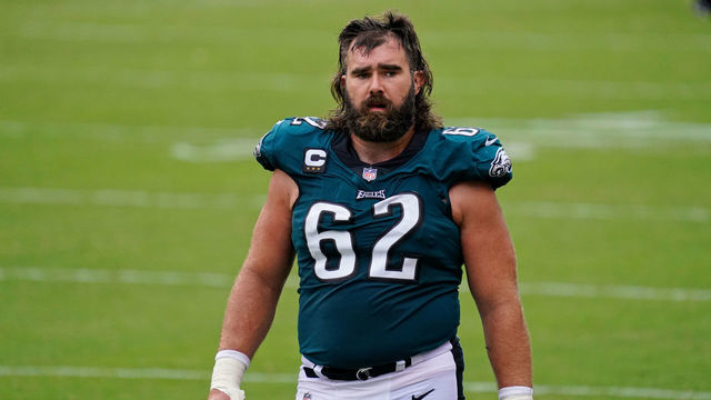 PHILADELPHIA, PA - SEPTEMBER 27: Philadelphia Eagles center Jason Kelce (62) looks on during the game between the Cincinnati Bengals and the Philadelphia Eagles on September 27, 2020 at Lincoln Financial Field in Philadelphia, PA.