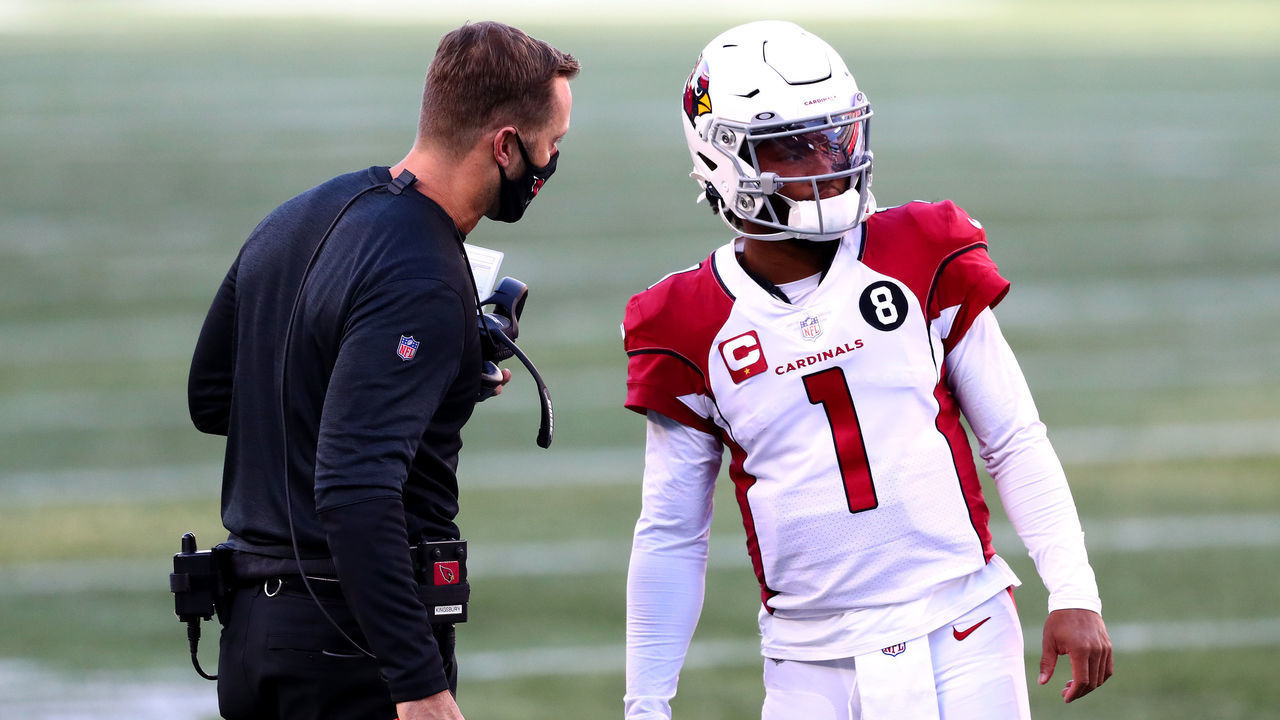 FOXBOROUGH, MASSACHUSETTS - NOVEMBER 29: Kyler Murray #1 of the Arizona Cardinals talks with head coach Kliff Kingsbury against the New England Patriots during the second quarter of the game at Gillette Stadium on November 29, 2020 in Foxborough, Massachusetts.