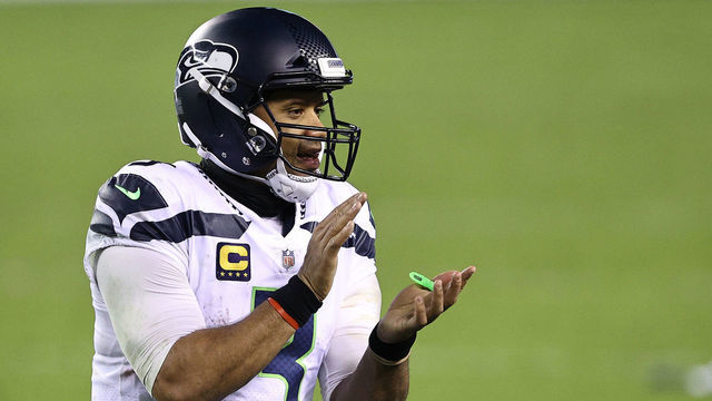 PHILADELPHIA, PENNSYLVANIA - NOVEMBER 30: Russell Wilson #3 of the Seattle Seahawks encourages his teammates at the two minute warning against the Philadelphia Eagles during the fourth quarter at Lincoln Financial Field on November 30, 2020 in Philadelphia, Pennsylvania.