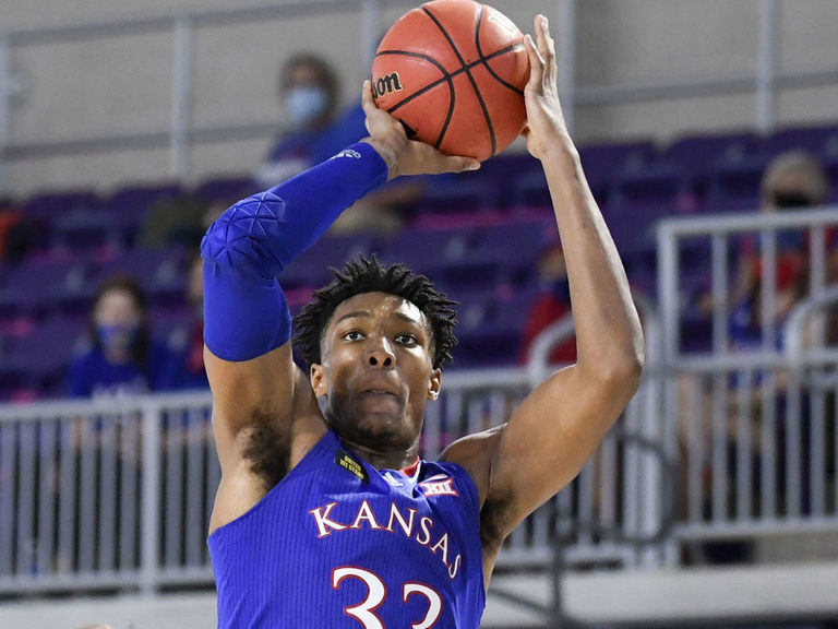 No. 5 Kansas visits No. 14 Texas Tech to tip Big 12 weekend - Vimarsana News