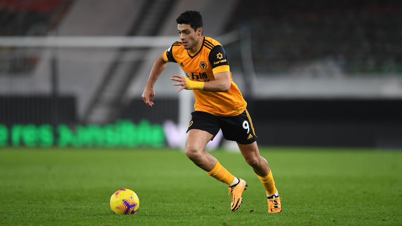 WOLVERHAMPTON, ENGLAND - NOVEMBER 23: Raul Jimenez of Wolverhampton Wanderers during the Premier League match between Wolverhampton Wanderers and Southampton at Molineux on November 23, 2020 in Wolverhampton, United Kingdom. Sporting stadiums around the UK remain under strict restrictions due to the Coronavirus Pandemic as Government social distancing laws prohibit fans inside venues resulting in games being played behind closed doors.