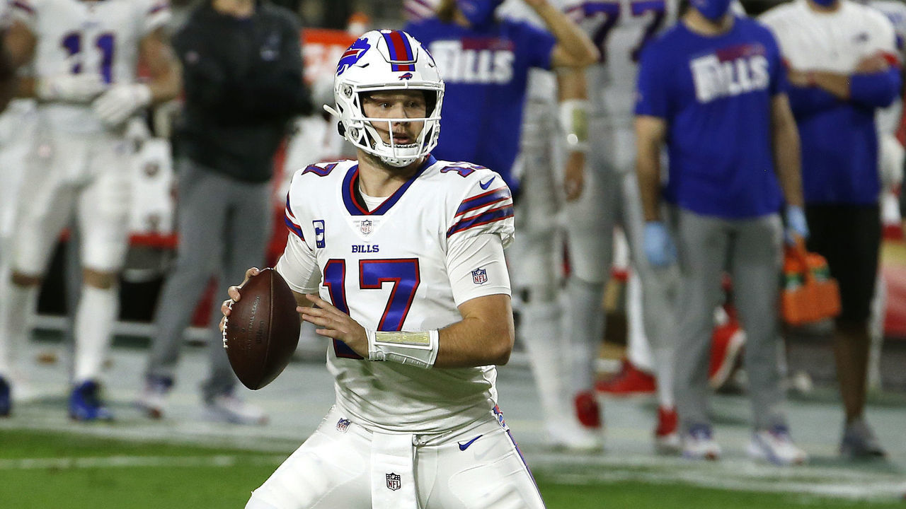 GLENDALE, ARIZONA - DECEMBER 07: Quarterback Josh Allen #17 of the Buffalo Bills looks to pass during the first quarter of a game against the San Francisco 49ers at State Farm Stadium on December 07, 2020 in Glendale, Arizona.