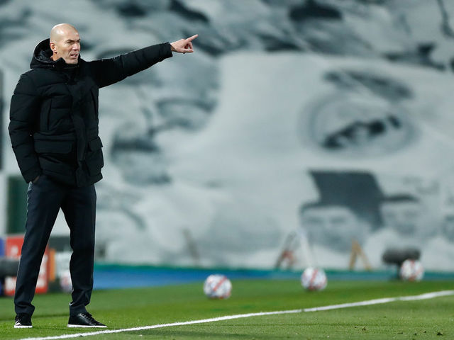 MADRID, SPAIN - DECEMBER 09: Zinedine Zidane, head coach of Real Madrid, gestures during the UEFA Champions League Group B stage match between Real Madrid and Borussia Moenchengladbach at Estadio Santiago Bernabeu on December 09, 2020 in Madrid, Spain.
