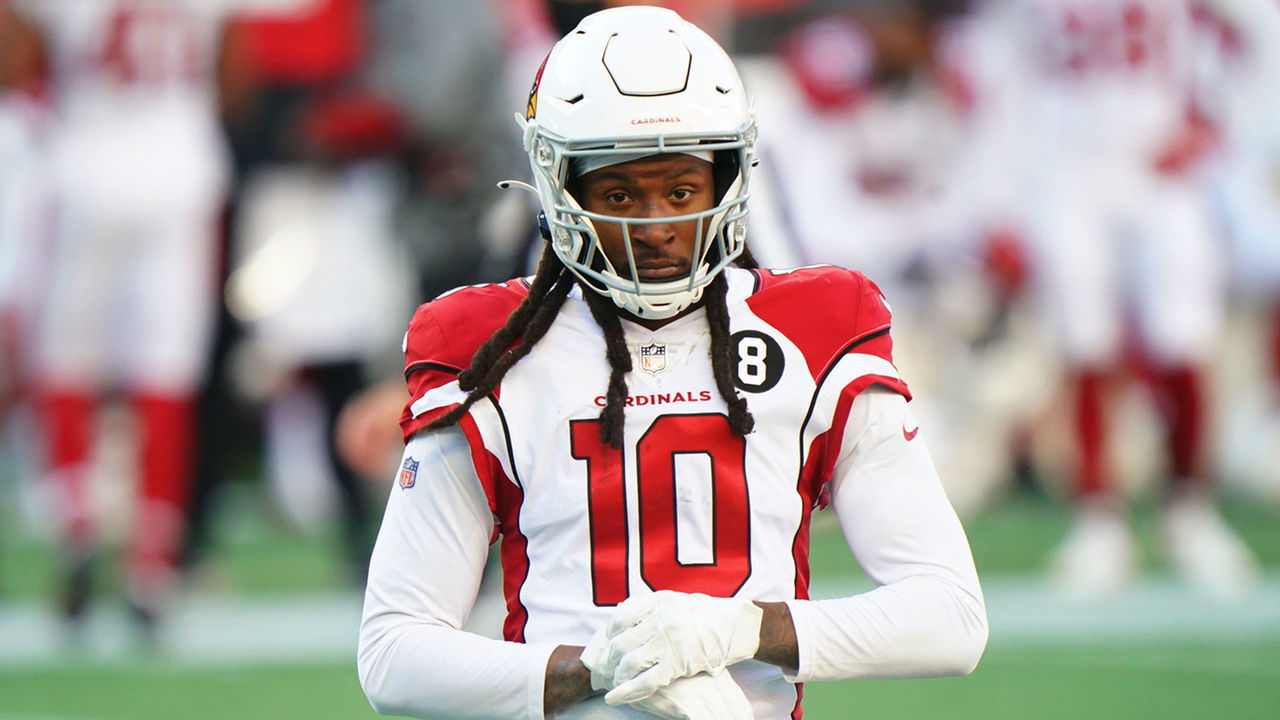 Football: Arizona Cardinals DeAndre Hopkins (10) during game vs New England Patriots at Gillette Stadium. Foxborough, MA 11/29/2020 CREDIT: Erick W. Rasco