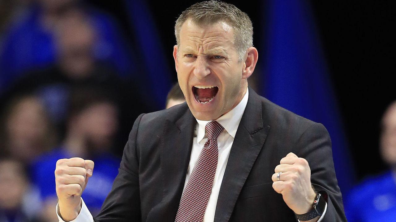 LEXINGTON, KENTUCKY - JANUARY 11: Nate Oats the head coach of the Alabama Crimson Tide gives instructions to his team against the Kentucky Wildcats at Rupp Arena on January 11, 2020 in Lexington, Kentucky.