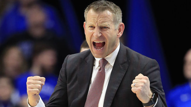 LEXINGTON, KENTUCKY - JANUARY 11: Nate Oats the head coach of the Alabama Crimson Tide gives instructions to his team against the Kentucky Wildcats at Rupp Arena on January 11, 2020 in Lexington, Kentucky.