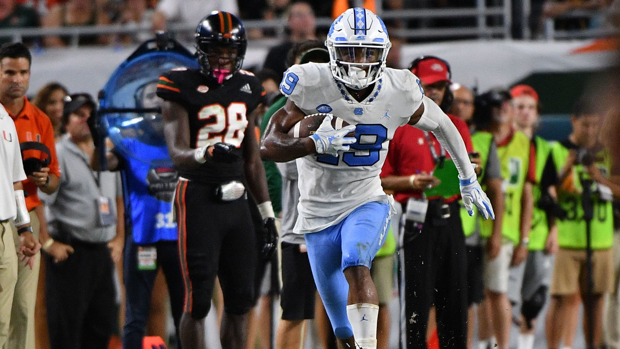 MIAMI, FL - SEPTEMBER 27: Dazz Newsome #19 of the North Carolina Tar Heels in action against the Miami Hurricanes at Hard Rock Stadium on September 27, 2018 in Miami, Florida.