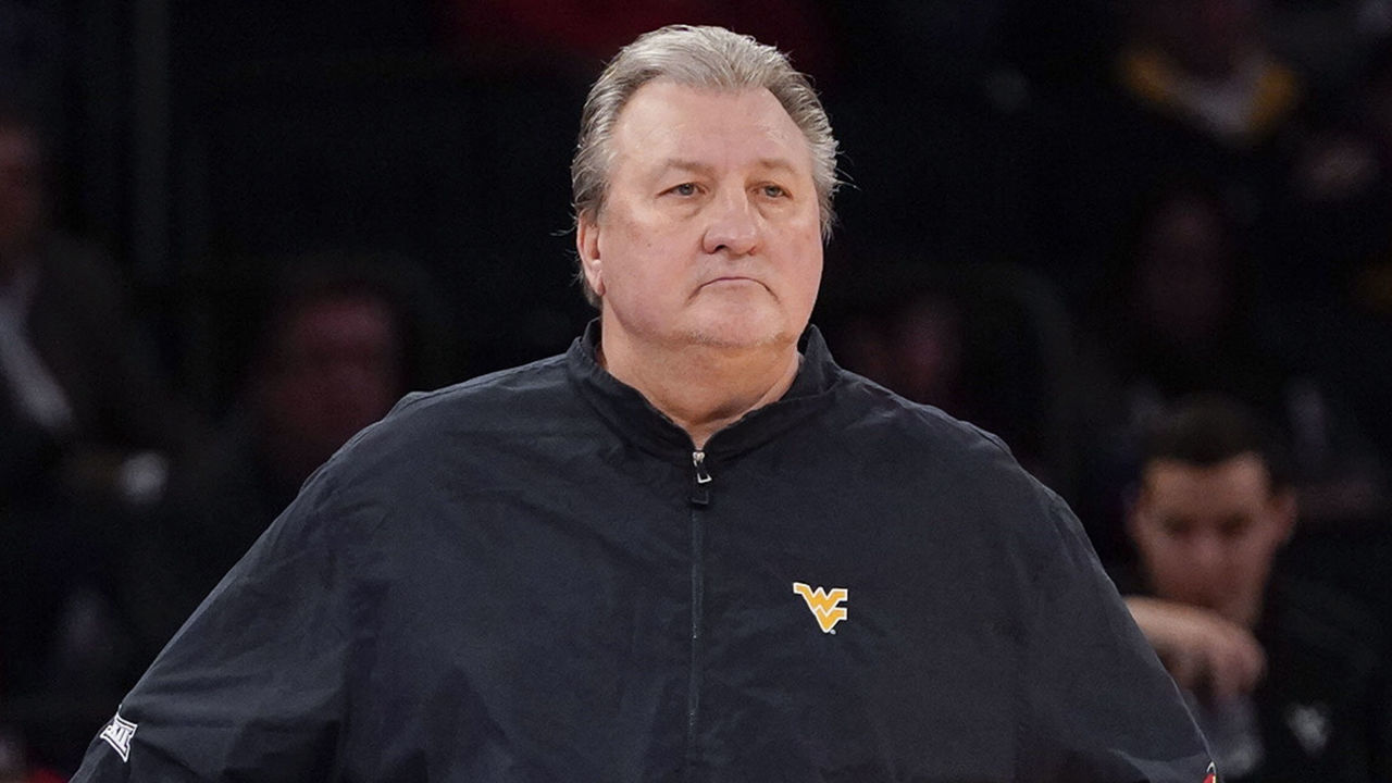 NEW YORK, NY - NOVEMBER 07: Head coach Bob Huggins of the West Virginia Mountaineers during the game against the St. John's Red Storm at Madison Square Garden during the Big East-Big 12 Battle on December 7, 2019 in New York City.