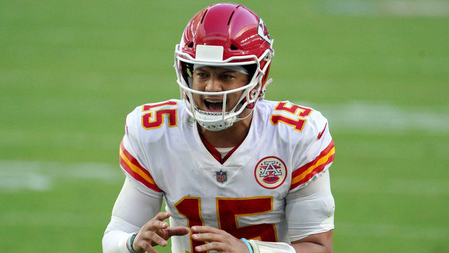 MIAMI GARDENS, FLORIDA - DECEMBER 13: Patrick Mahomes #15 of the Kansas City Chiefs waits for the snap against the Miami Dolphins during the first half in the game at Hard Rock Stadium on December 13, 2020 in Miami Gardens, Florida.