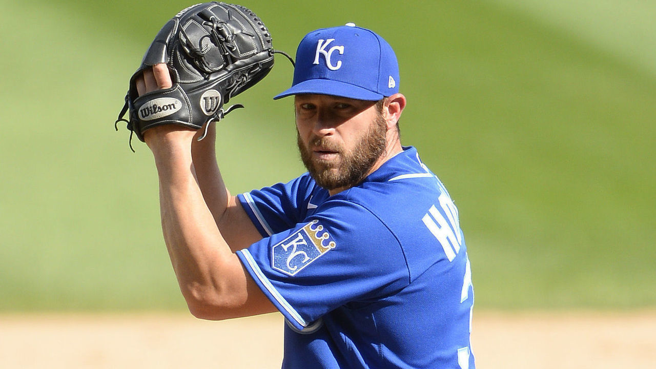 CHICAGO - AUGUST 29: Greg Holland #35 of the Kansas City Royals pitches against the Chicago White Sox on August 29, 2020 at Guaranteed Rate Field in Chicago, Illinois.