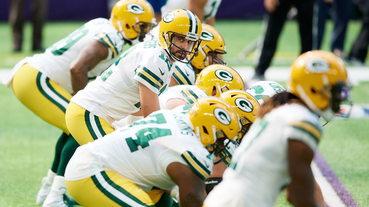 MINNEAPOLIS, MINNESOTA - SEPTEMBER 13: Quarterback Aaron Rodgers #12 of the Green Bay Packers waits for the snap against the Minnesota Vikings during the game at U.S. Bank Stadium on September 13, 2020 in Minneapolis, Minnesota. The Packers defeated the Vikings 43-34.
