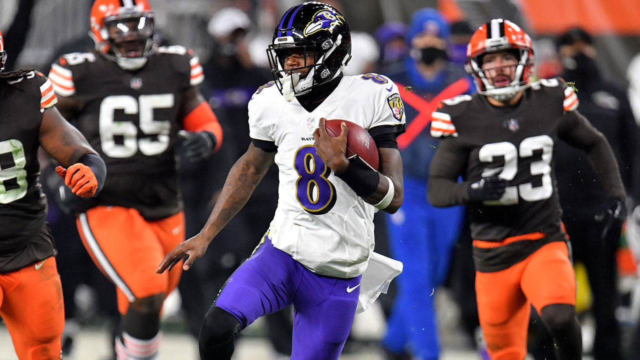 CLEVELAND, OHIO - DECEMBER 14: Lamar Jackson #8 of the Baltimore Ravens rushes the ball during the third quarter in the game against the Cleveland Browns at FirstEnergy Stadium on December 14, 2020 in Cleveland, Ohio.
