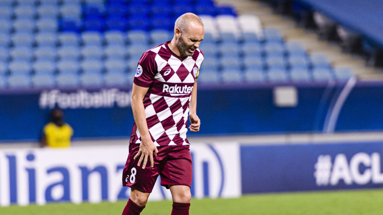 AL WAKRAH, QATAR - DECEMBER 10: Andres Iniesta of Vissel Kobe reacts after scores by free kick during the AFC Champions League quarter final match between Vissel Kobe and Suwon Samsung Bluewings at the Al Janoub Stadium on December 10, 2020 in Al Wakrah, Qatar.