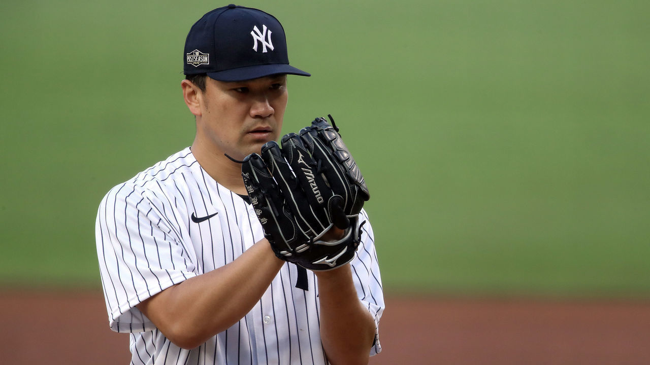 SAN DIEGO, CALIFORNIA - OCTOBER 07: Masahiro Tanaka #19 of the New York Yankees pitches against the Tampa Bay Rays during the fourth inning in Game Three of the American League Division Series at PETCO Park on October 07, 2020 in San Diego, California.