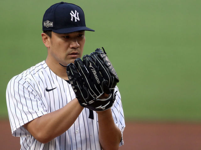 SAN DIEGO, CALIFORNIA - OCTOBER 07: Masahiro Tanaka #19 of the New York Yankees pitches against the Tampa Bay Rays during the fourth inning in Game Three of the American League Division Series at PETCO Park on October 07, 2020 in San Diego, California.