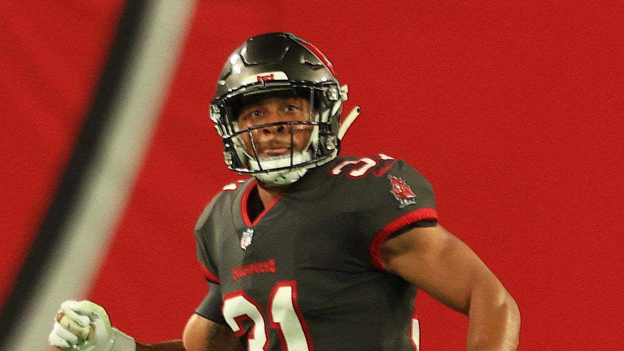 TAMPA, FLORIDA - NOVEMBER 23: Antoine Winfield Jr. #31 of the Tampa Bay Buccaneers celebrates a missed field goal during the third quarter in the game against the Los Angeles Rams at Raymond James Stadium on November 23, 2020 in Tampa, Florida.