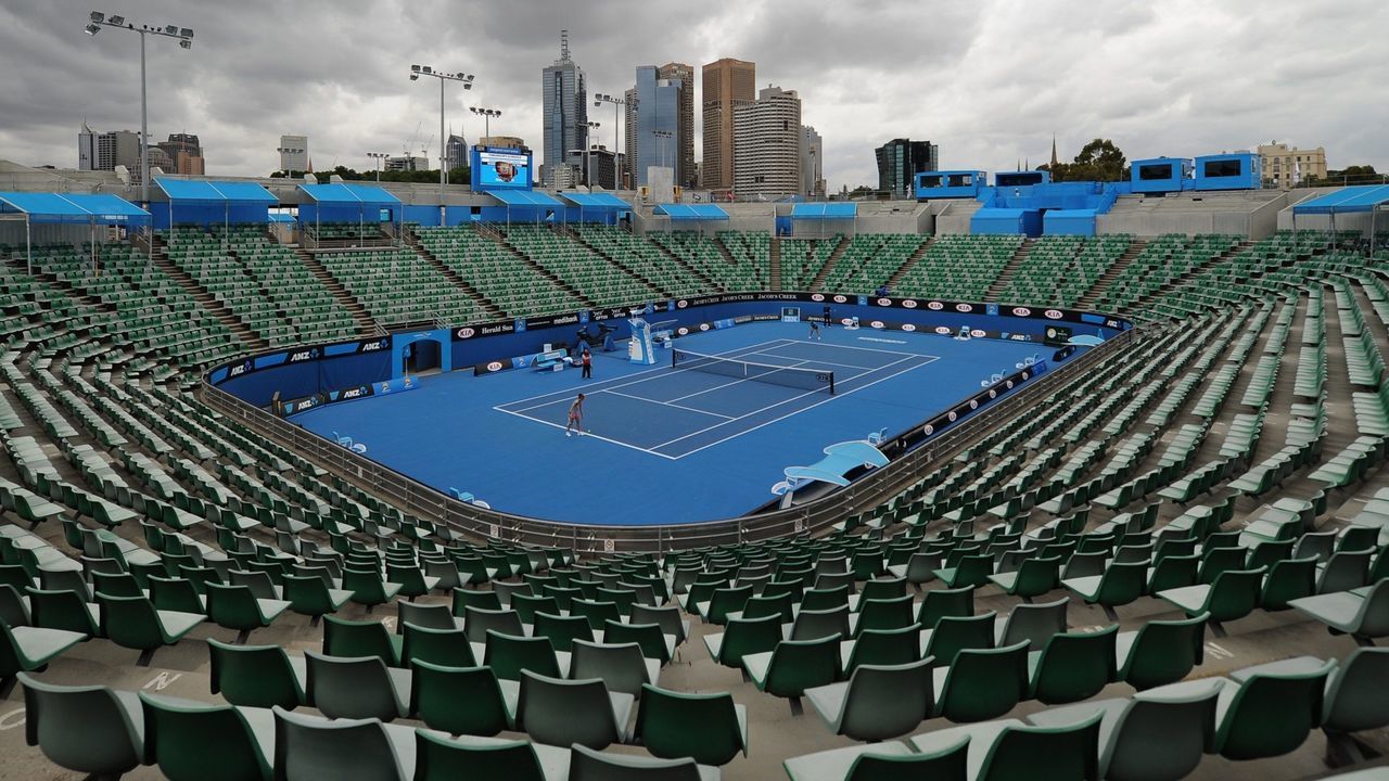 A general view shows Margaret Court arena ahead of the Australian Open tennis tournament in Melbourne on January 13, 2013. AFP PHOTO / PETER PARKS IMAGE STRICTLY RESTRICTED TO EDITORIAL USE - STRICTLY NO COMMERCIAL USE