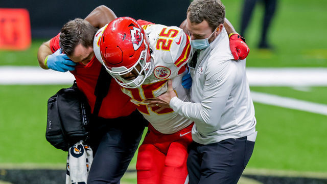 NEW ORLEANS, LA - DECEMBER 20: Kansas City Chiefs running back Clyde Edwards-Helaire (25) is tacked into the locker room to check out his injury against New Orleans Saints on December 20, 2020 at the Mercedes-Benz Superdome in New Orleans, LA.