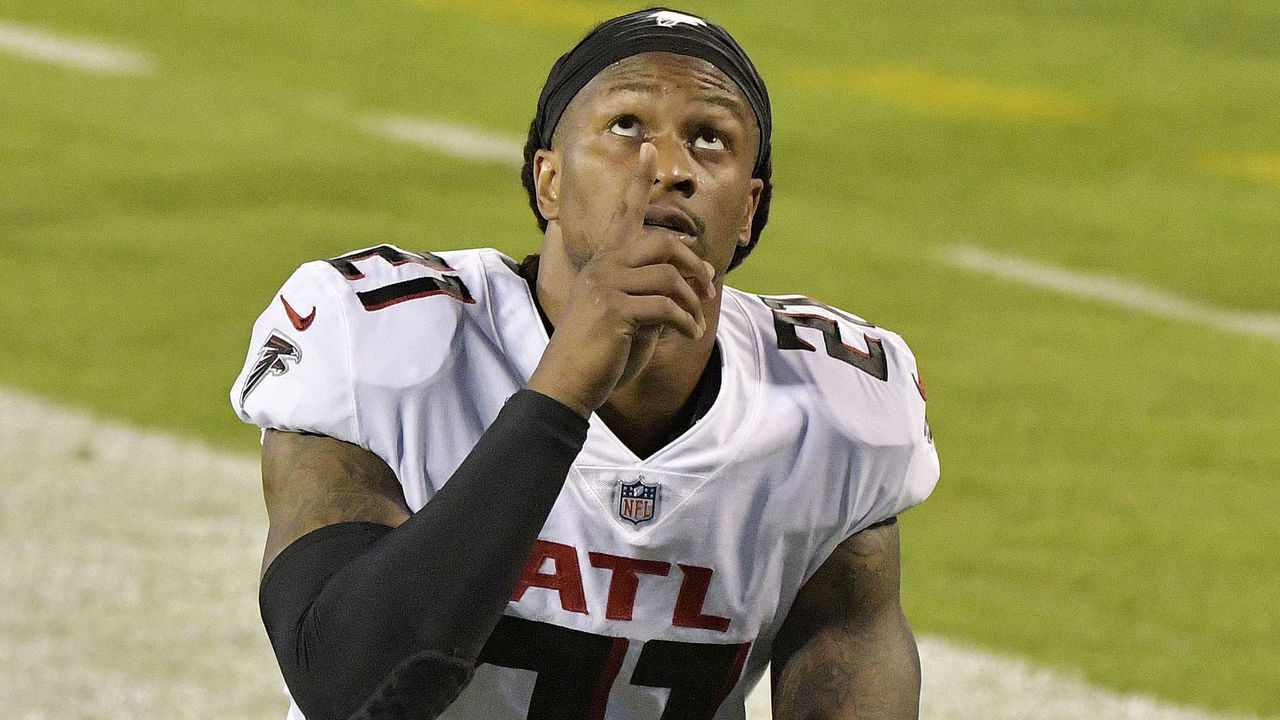CHARLOTTE, NORTH CAROLINA - OCTOBER 29: Todd Gurley #21 of the Atlanta Falcons points to the sky before a game against the Carolina Panthers at Bank of America Stadium on October 29, 2020 in Charlotte, North Carolina.
