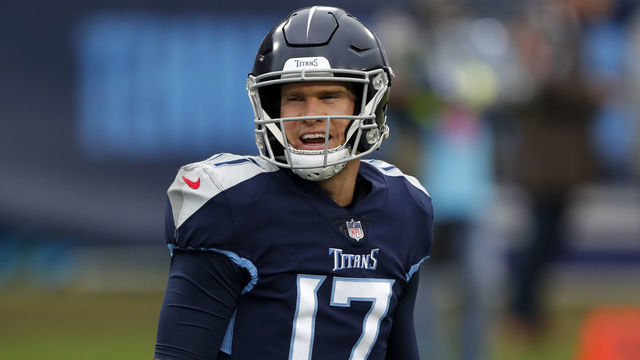 NASHVILLE, TENNESSEE - DECEMBER 20: Quarterback Ryan Tannehill #17 of the Tennessee Titans warms up prior to the game against Detroit Lions at Nissan Stadium on December 20, 2020 in Nashville, Tennessee.