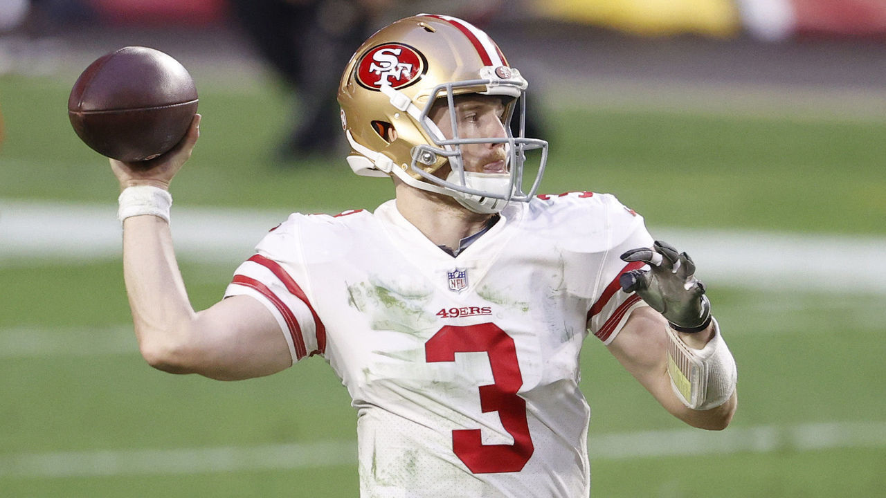 GLENDALE, ARIZONA - DECEMBER 26: Quarterback C.J. Beathard #3 of the San Francisco 49ers throws the ball during the second half against the Arizona Cardinals at State Farm Stadium on December 26, 2020 in Glendale, Arizona.