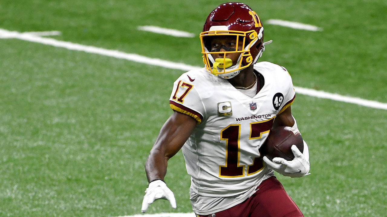 DETROIT, MICHIGAN - NOVEMBER 15: Terry McLaurin #17 of the Washington Football Team looks to run the ball during their game against the Detroit Lions at Ford Field on November 15, 2020 in Detroit, Michigan.
