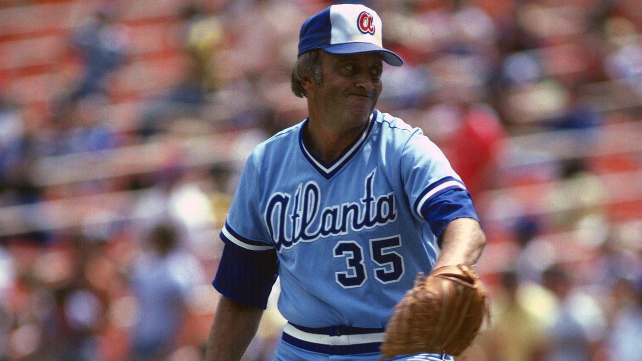 NEW YORK - CIRCA 1983: Pitcher Phil Niekro #35 of the Atlanta Braves pitches against the New York Mets during an Major League Baseball game circa 1983 at Shea Stadium in the Queens borough of New York City. Niekro played for the Braves from 1964-83 and 1987.