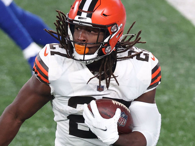 Cleveland Browns running back Kareem Hunt expected to miss number of weeks  due to calf injury