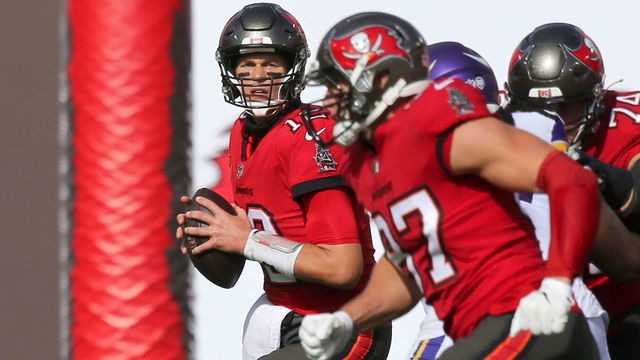 TAMPA, FL - DECEMBER 13: Tom Brady (12) of the Buccaneers watches Rob Gronkowski (87) in foreground during the regular season game between the Minnesota Vikings and the Tampa Bay Buccaneers on December 13, 2020 at Raymond James Stadium in Tampa, Florida.