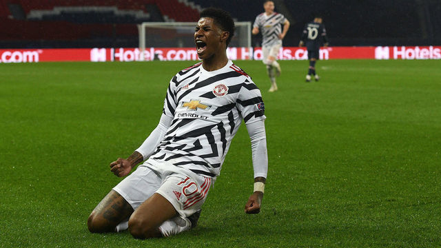 PARIS, FRANCE - OCTOBER 20: Marcus Rashford of Manchester United celebrates after scoring his sides second goal during the UEFA Champions League Group H stage match between Paris Saint-Germain and Manchester United at Parc des Princes on October 20, 2020 in Paris, France. Sporting stadiums around Europe remain under strict restrictions due to the Coronavirus Pandemic as Government social distancing laws prohibit fans inside venues resulting in games being played behind closed doors.