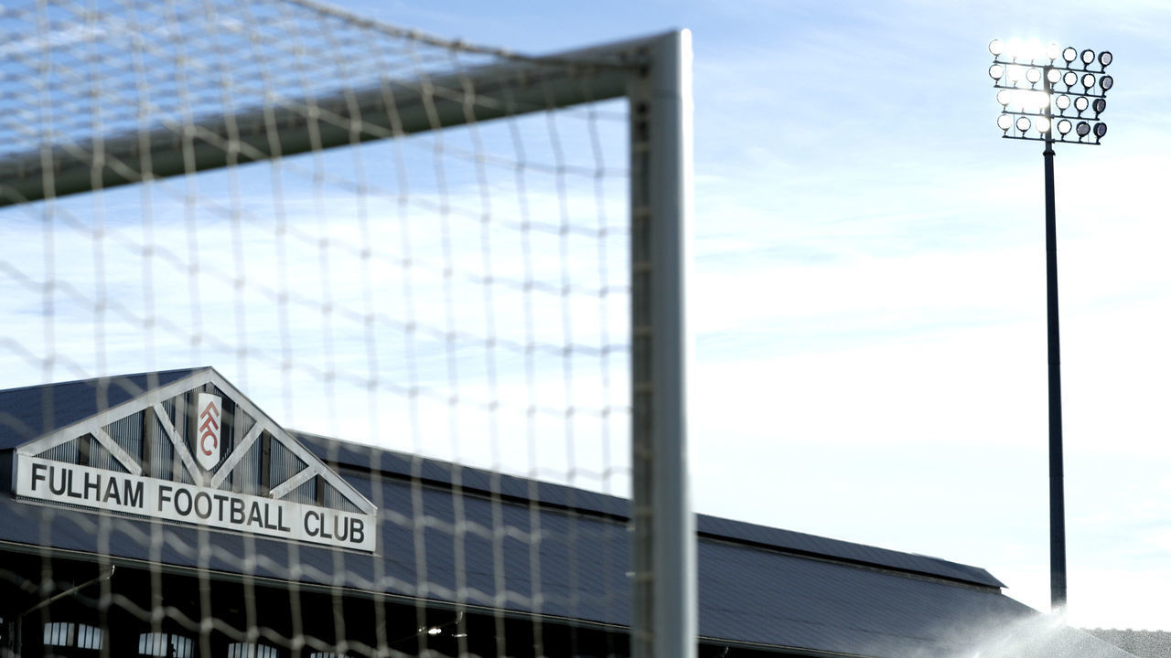LONDON, ENGLAND - NOVEMBER 22: A general view inside the stadium prior to the Premier League match between Fulham and Everton at Craven Cottage on November 22, 2020 in London, England. Sporting stadiums around the UK remain under strict restrictions due to the Coronavirus Pandemic as Government social distancing laws prohibit fans inside venues resulting in games being played behind closed doors.