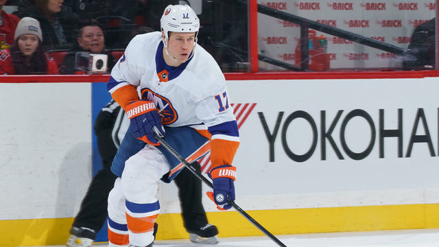 OTTAWA, ON - MARCH 5: Matt Martin #17 of the New York Islanders skates against the Ottawa Senators at Canadian Tire Centre on March 5, 2020 in Ottawa, Ontario, Canada.