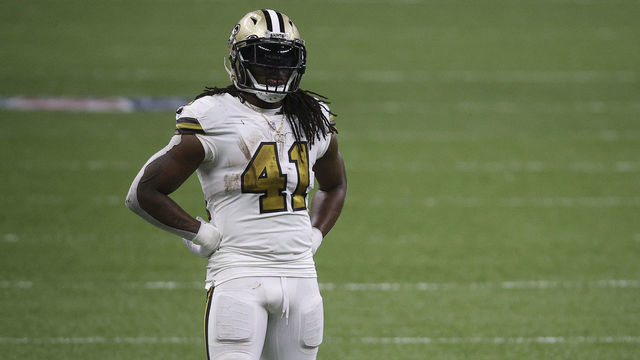 NEW ORLEANS, LOUISIANA - DECEMBER 25: Alvin Kamara #41 of the New Orleans Saints looks on during the fourth quarter against the Minnesota Vikings at Mercedes-Benz Superdome on December 25, 2020 in New Orleans, Louisiana.