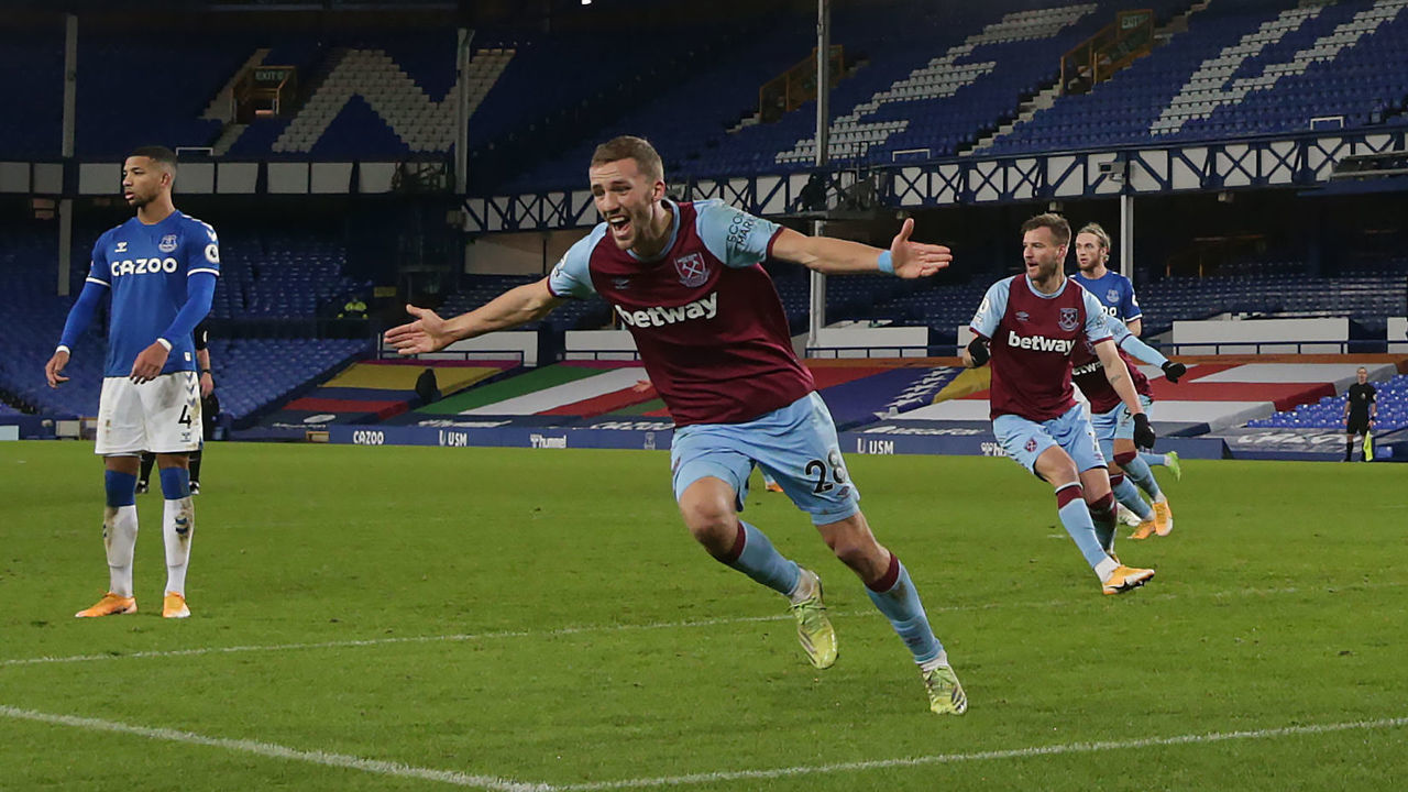 West Ham United's Tomas Soucek celebrates scoring his side's first goal of the game during the Premier League match at Goodison Park, Liverpool.