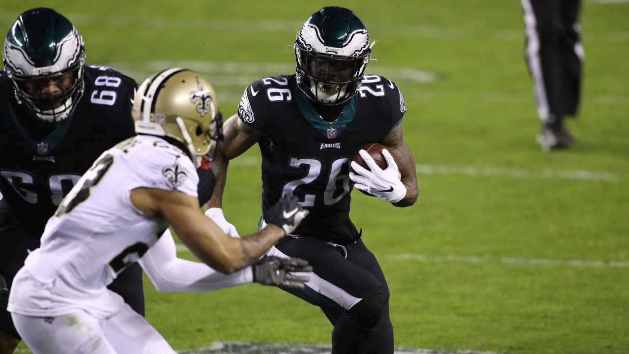 PHILADELPHIA, PA - DECEMBER 13: Philadelphia Eagles Running Back Miles Sanders (26) carries the ball in the first half during the game between the New Orleans Saints and Philadelphia Eagles on December 13, 2020 at Lincoln Financial Field in Philadelphia, PA.