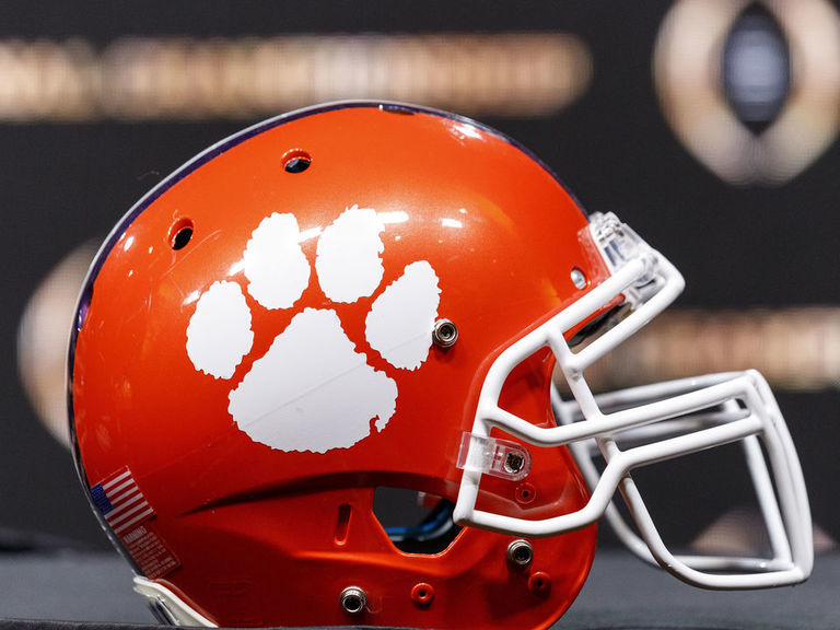 Clemson bolsters 2023 class with 5-star DT Peter Woods | theScore.com