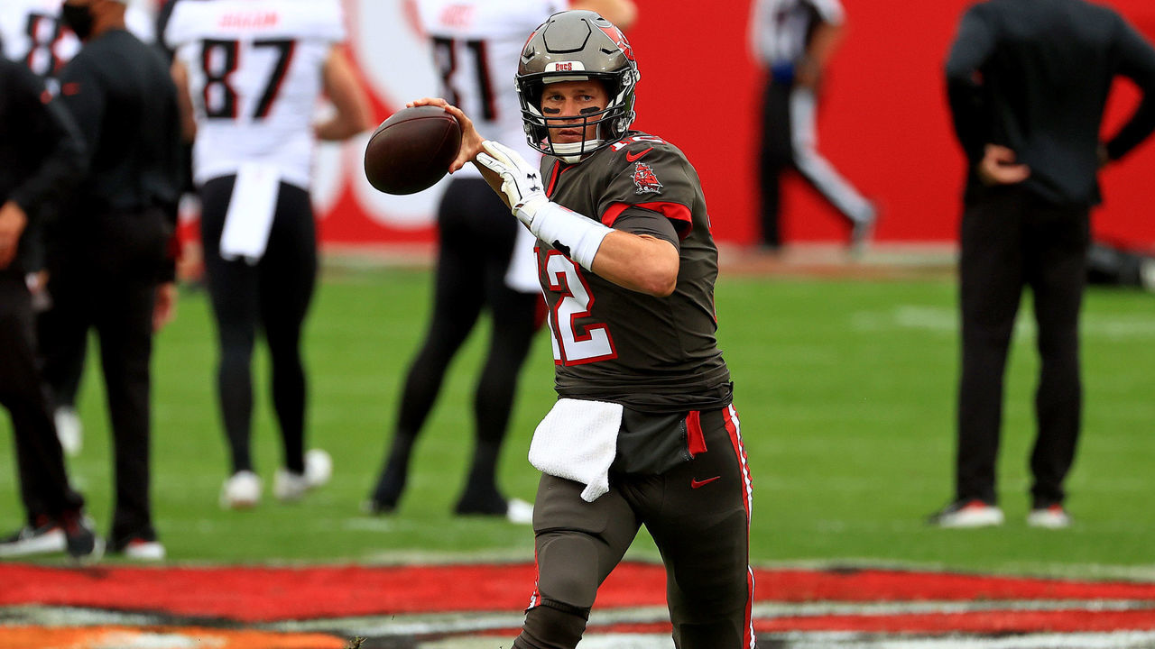 TAMPA, FLORIDA - JANUARY 03: Tom Brady #12 of the Tampa Bay Buccaneers warms up during a game against the Atlanta Falcons at Raymond James Stadium on January 03, 2021 in Tampa, Florida.