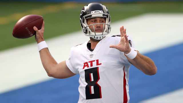 INGLEWOOD, CALIFORNIA - DECEMBER 13: Matt Schaub #8 of the Atlanta Falcons warms up prior to the game against the Los Angeles Chargers at SoFi Stadium on December 13, 2020 in Inglewood, California.