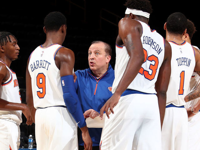NEW YORK, NY - DECEMBER 16: Tom Thibodeau of the New York Knicks huddles with his team during a time out during the game against the Cleveland Cavaliers on December 16, 2020 at Madison Square Garden in New York, New York. Mandatory Copyright Notice: Copyright 2020 NBAE