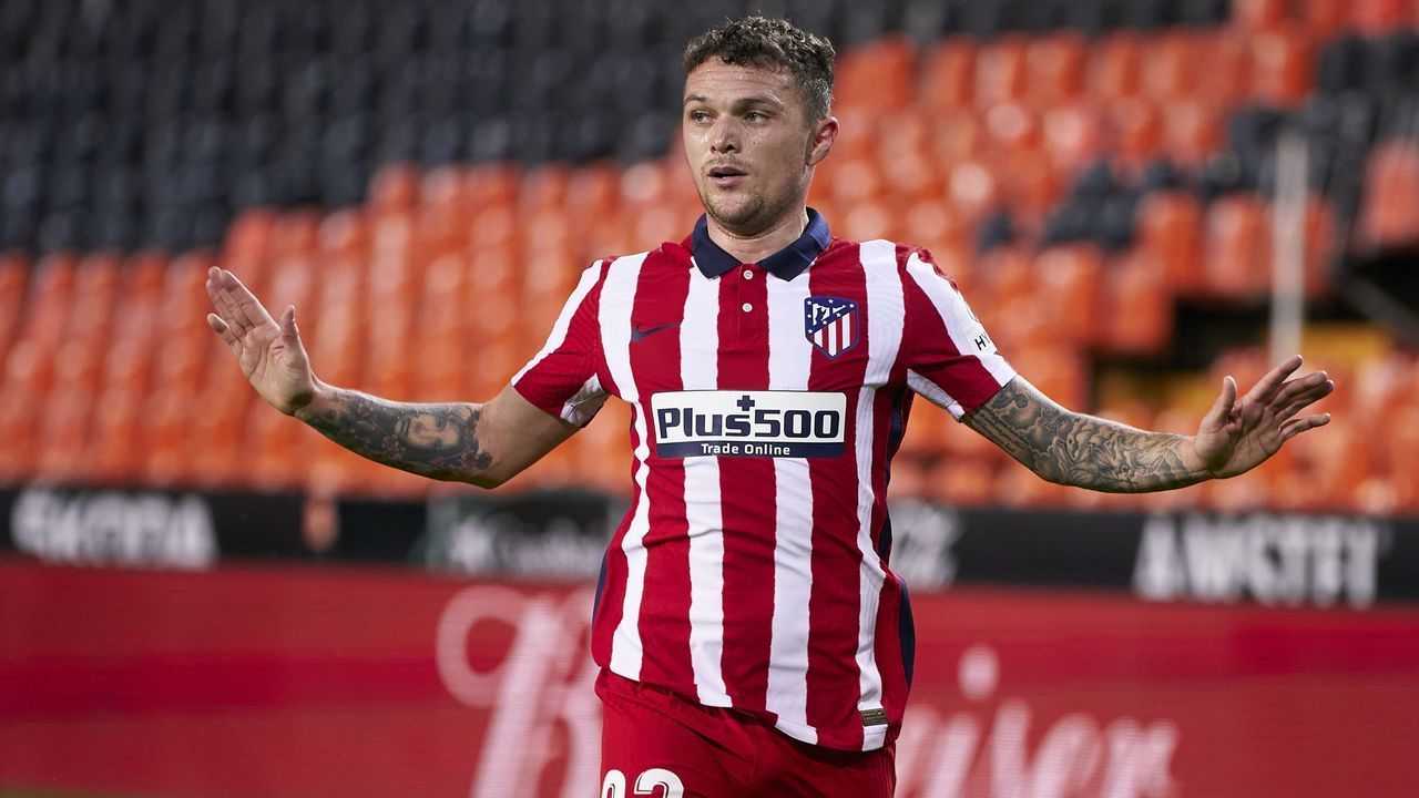 VALENCIA, SPAIN - NOVEMBER 28: Kieran Trippier of Atletico de Madrid reacts during the La Liga Santander match between Valencia CF and Atletico de Madrid at Estadio Mestalla on November 28, 2020 in Valencia, Spain.