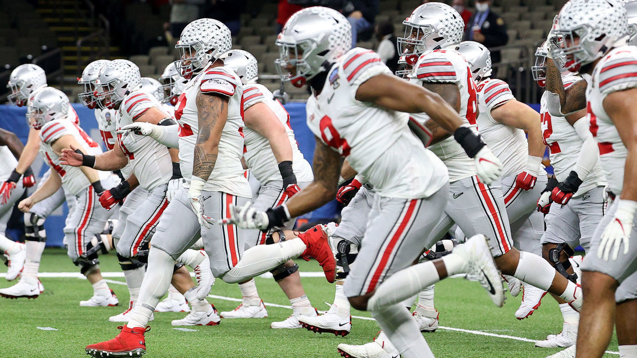 NEW ORLEANS, LOUISIANA - JANUARY 01: The Ohio State Buckeyes warm up before the game against the Clemson Tigers during the College Football Playoff semifinal game at the Allstate Sugar Bowl at Mercedes-Benz Superdome on January 01, 2021 in New Orleans, Louisiana.