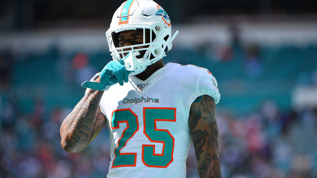 MIAMI, FLORIDA - SEPTEMBER 08: Xavien Howard #25 of the Miami Dolphins in action against the Baltimore Ravens at Hard Rock Stadium on September 08, 2019 in Miami, Florida.