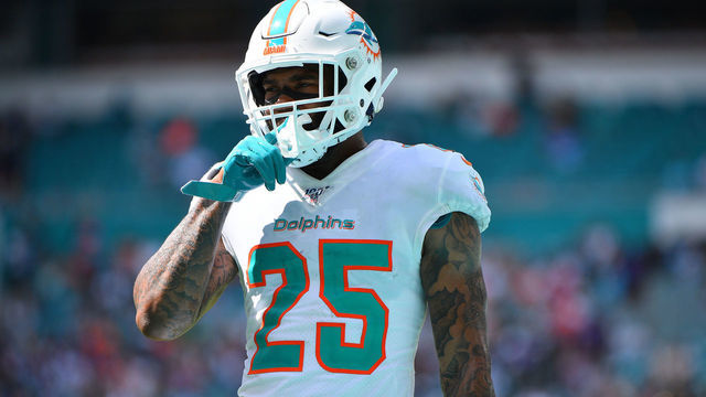 MIAMI, FLORIDA - SEPTEMBER 08: Xavien Howard #25 of the Miami Dolphins in action against the Baltimore Ravens at Hard Rock Stadium on September 08, 2019 in Miami, Florida.