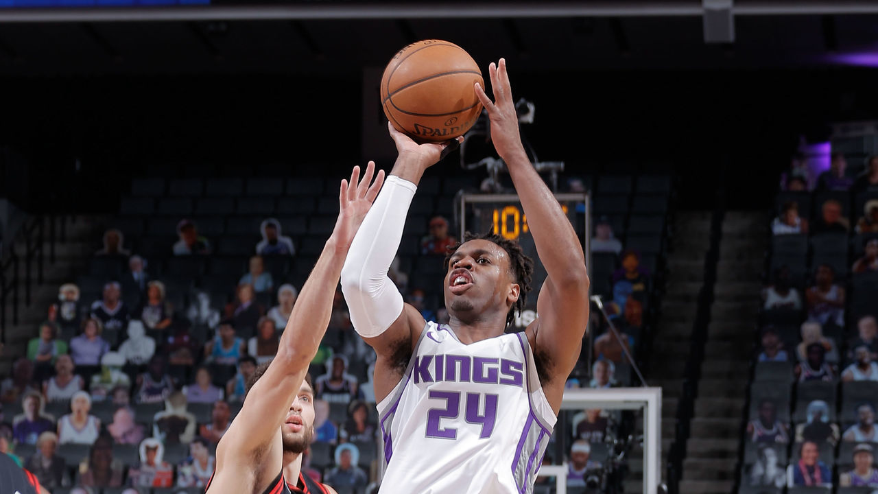 SACRAMENTO, CA - JANUARY 6: Buddy Hield #24 of the Sacramento Kings shoots the ball during the game against the Chicago Bulls on January 6, 2021 at Golden 1 Center in Sacramento, California. Mandatory Copyright Notice: Copyright 2021 NBAE