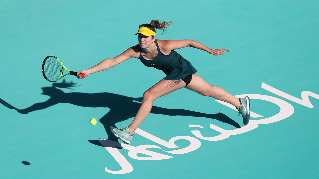 ABU DHABI, UNITED ARAB EMIRATES - JANUARY 09: Elina Svitolina of Ukraine plays a forehand against Vera Zvonareva of Russia during her Women's Singles match on Day Four of the Abu Dhabi WTA Women's Tennis Open at Zayed Sports City on January 09, 2021 in Abu Dhabi, United Arab Emirates.