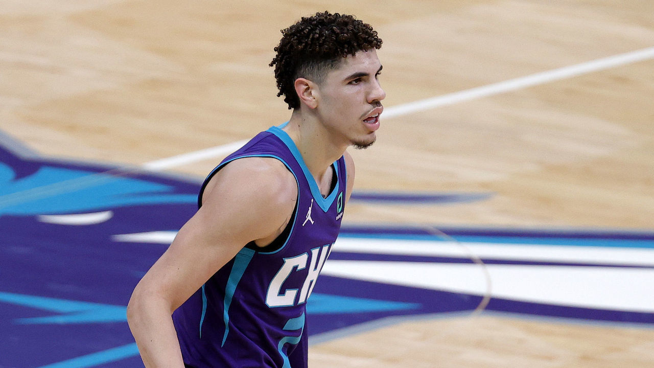 CHARLOTTE, NORTH CAROLINA - JANUARY 09: LaMelo Ball #2 of the Charlotte Hornets brings the ball up court during the third quarter of their game against the Atlanta Hawks at Spectrum Center on January 09, 2021 in Charlotte, North Carolina.
